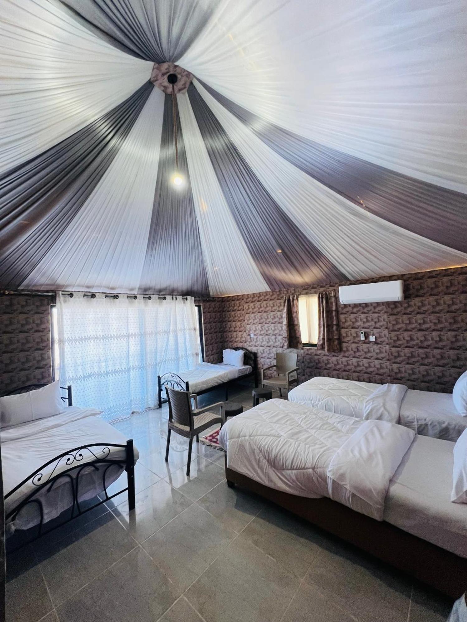 와디럼 Abdullah Luxury Camp 아파트 외부 사진