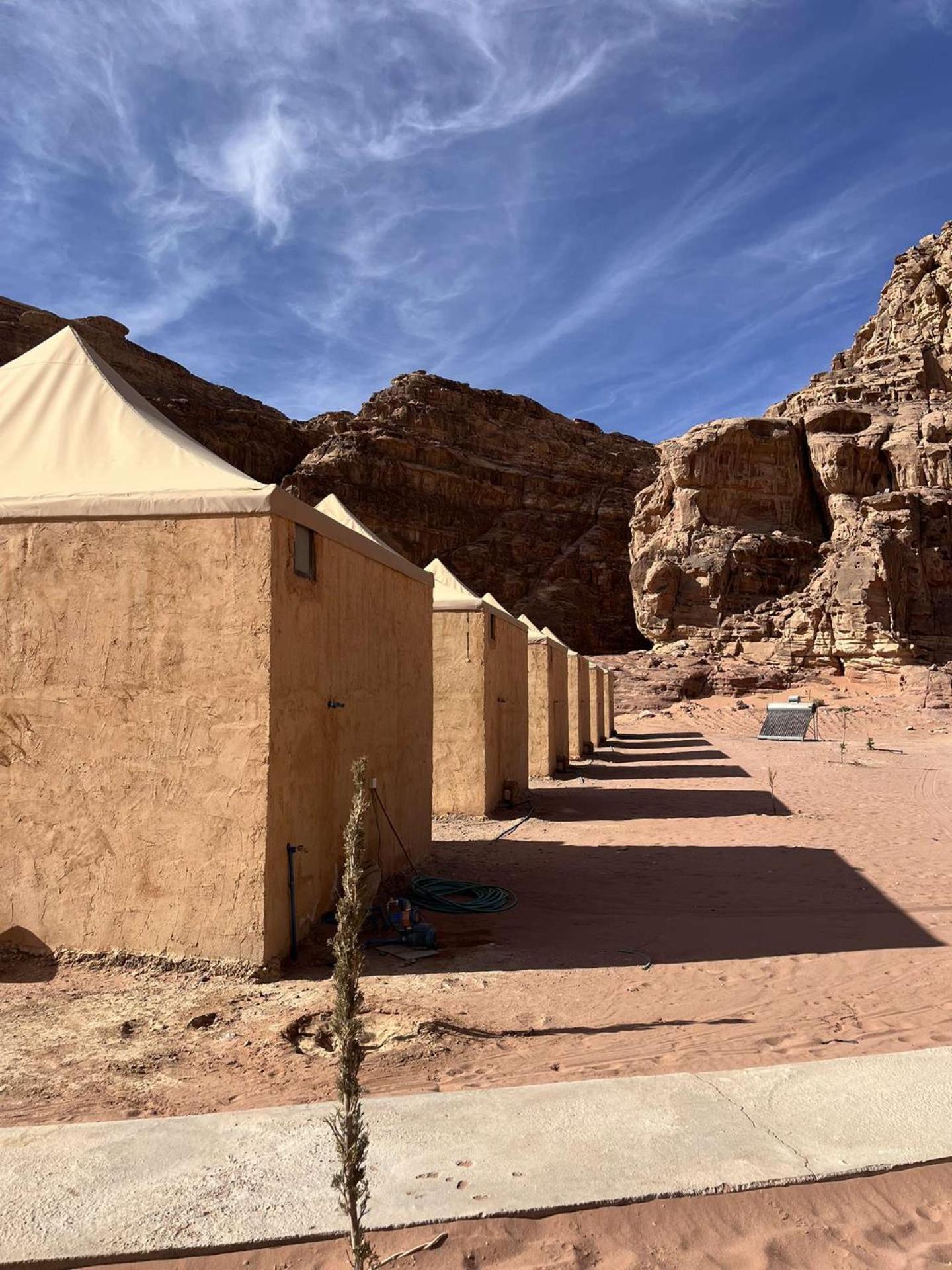 와디럼 Abdullah Luxury Camp 아파트 외부 사진